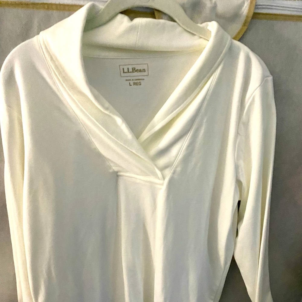 Womens long sleeve top